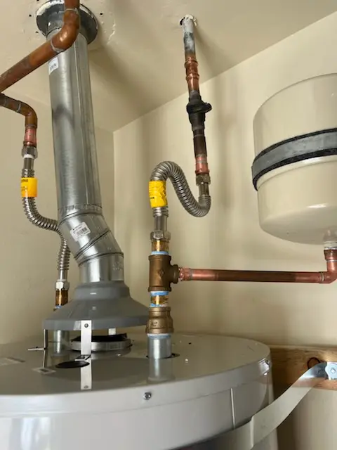 Water heater installation and plumbing repair in Downtown Sacramento
